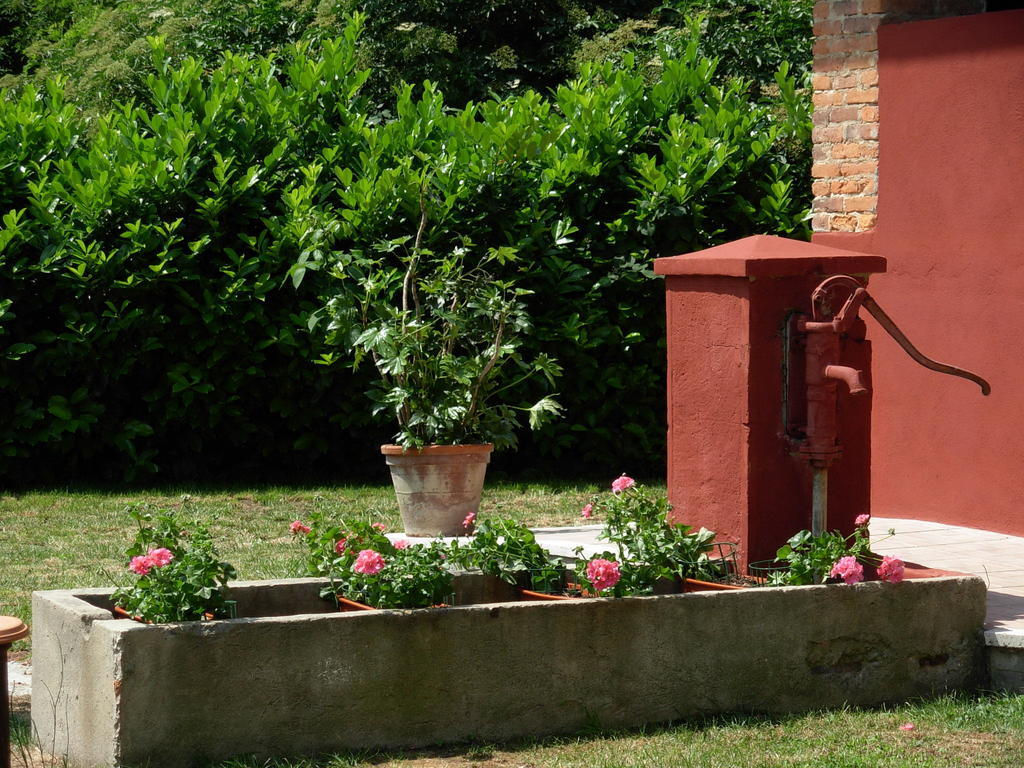 Bed and Breakfast Cascina Foresto Cossato Exterior foto